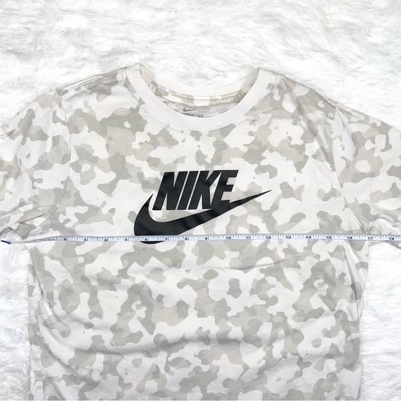Nike Boys Light Camo Tee Sz XL EUC - Picture 5 of 6